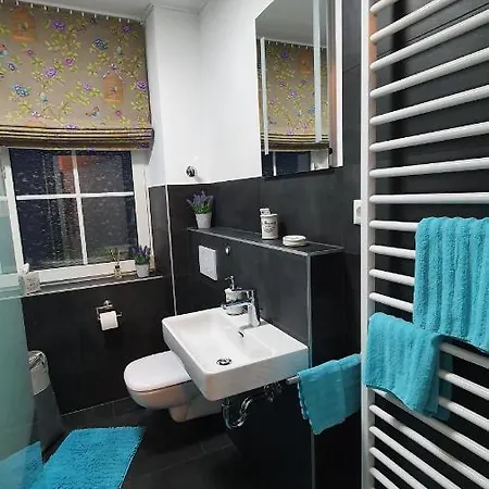 Charming Oldtown City Apartment Worms